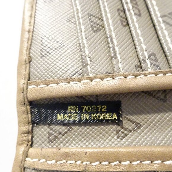 Vintage 1990's Liz Claiborne Credit Card Holder Triangle Logo Wallet - Picture 5 of 6